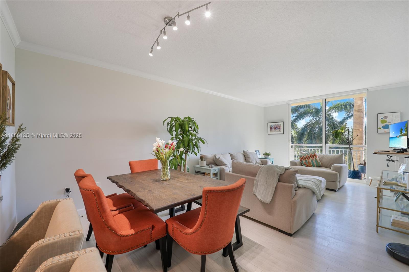 2000 N Bayshore Dr 312