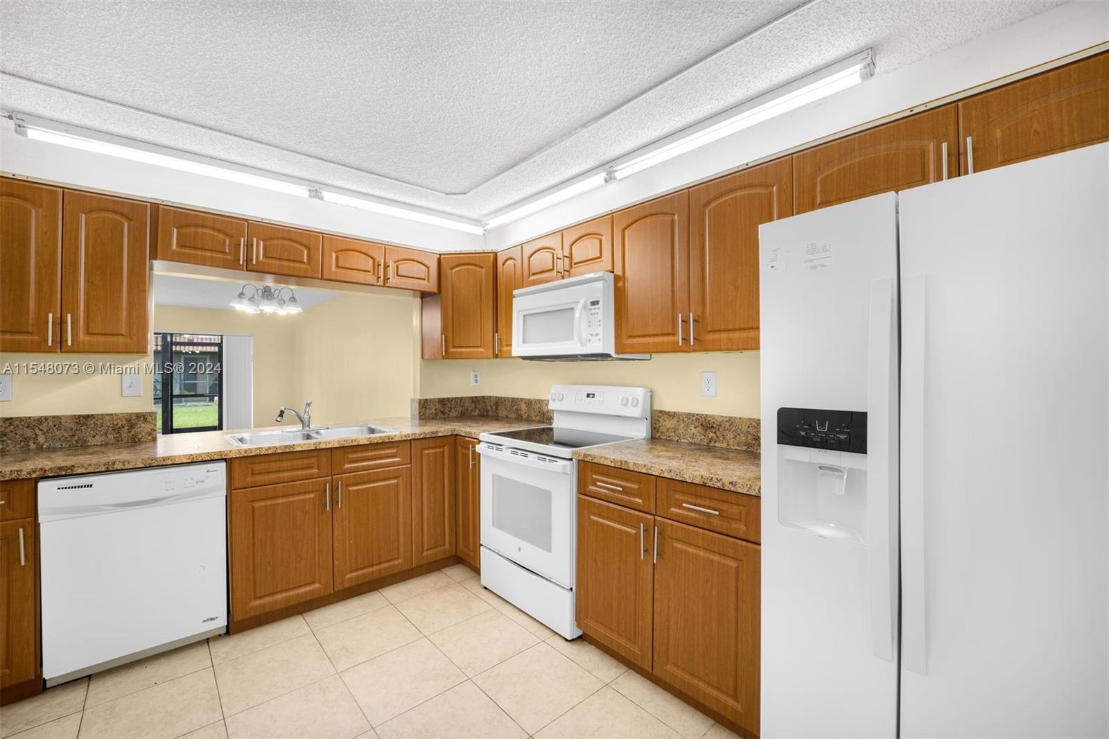 VALENCIA VILLAGE CONDO PH - Residential Lease
