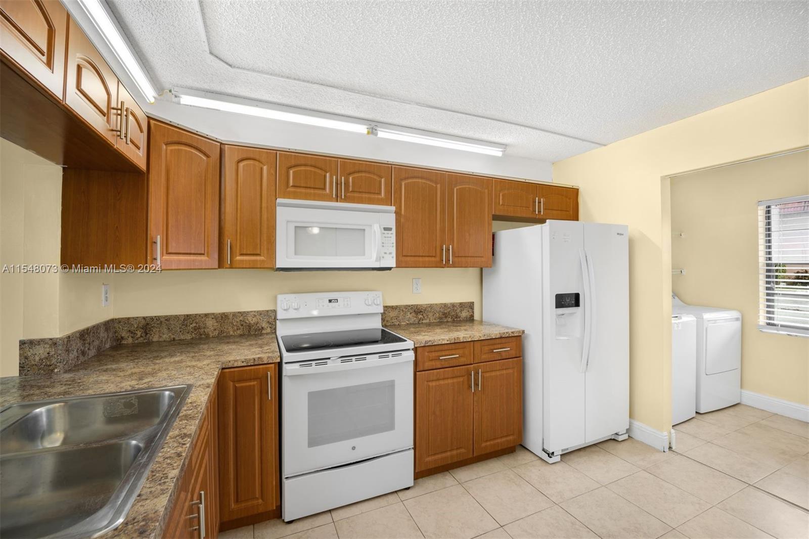 VALENCIA VILLAGE CONDO PH - Residential Lease