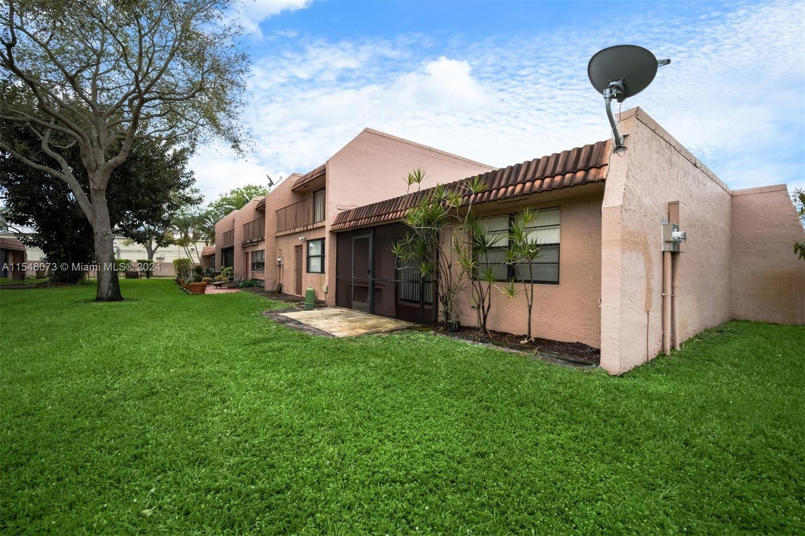 VALENCIA VILLAGE CONDO PH - Residential Lease