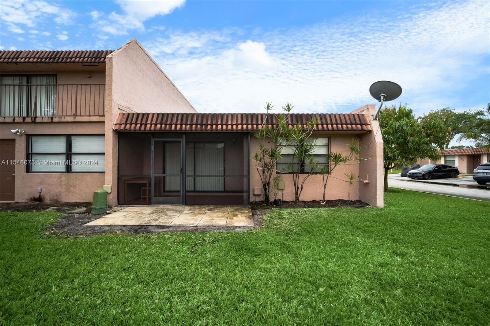 VALENCIA VILLAGE CONDO PH - Residential Lease