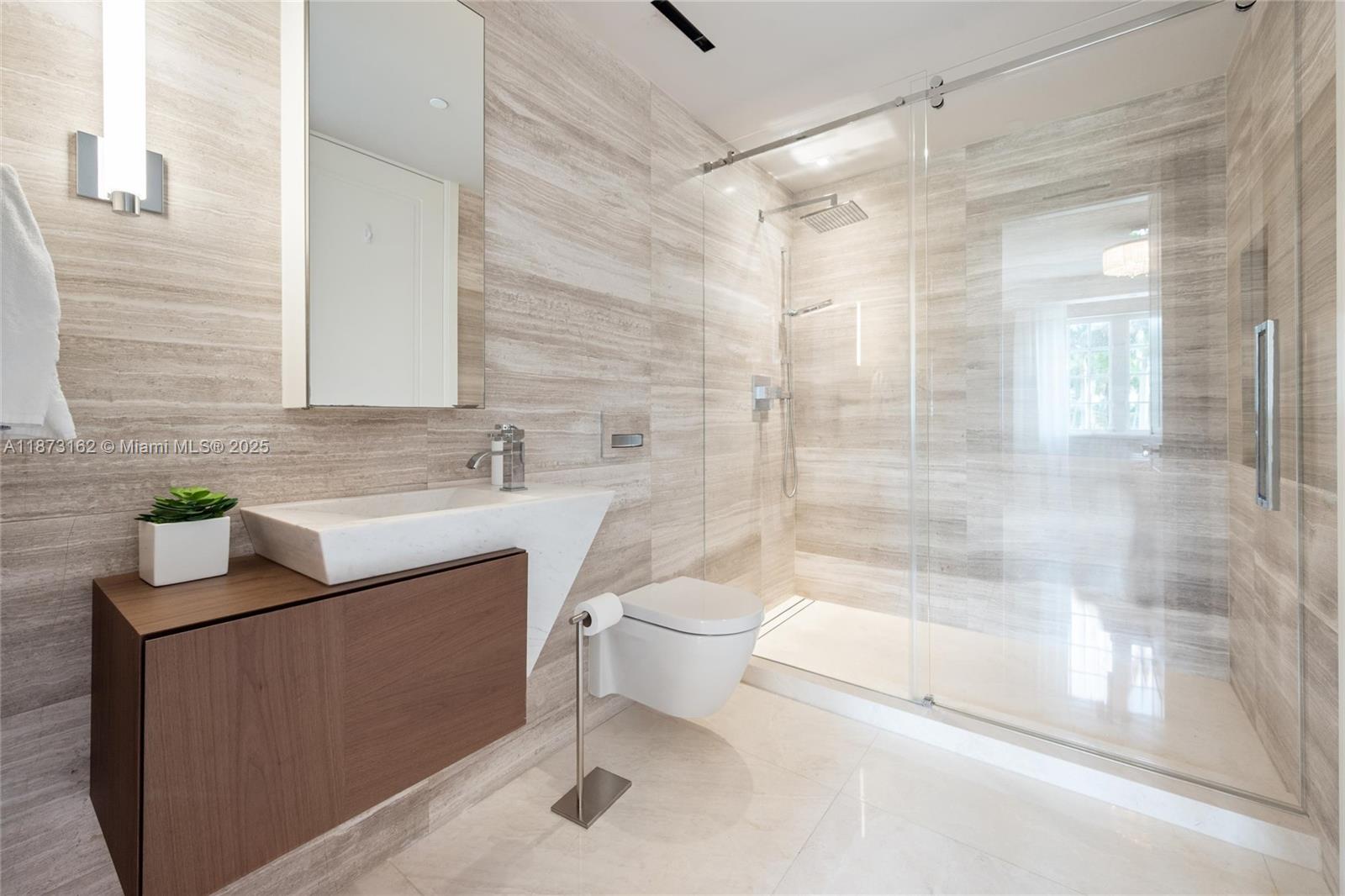 OCEANSIDE @ FISHER ISL CO - Residential