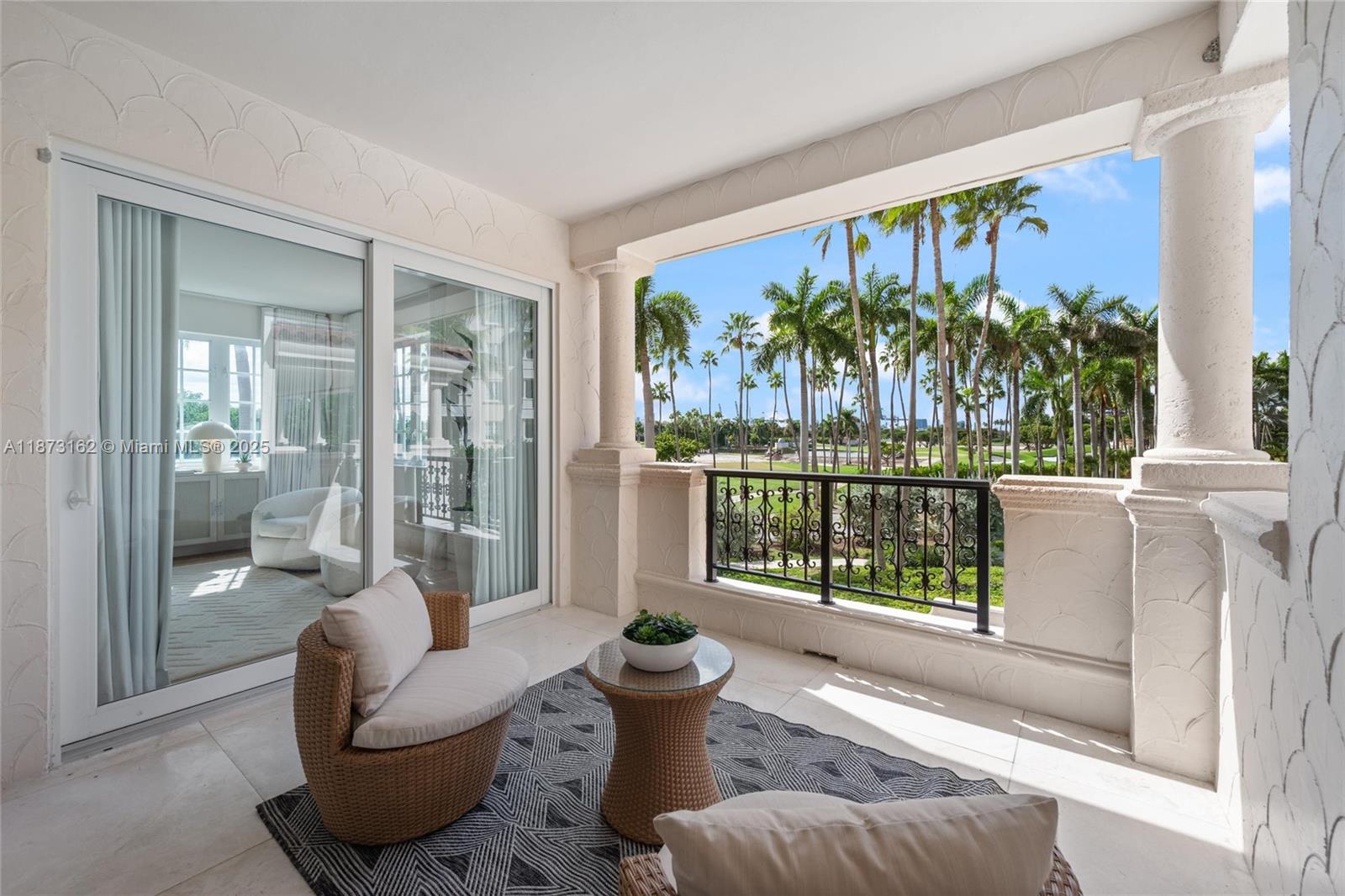 OCEANSIDE @ FISHER ISL CO - Residential