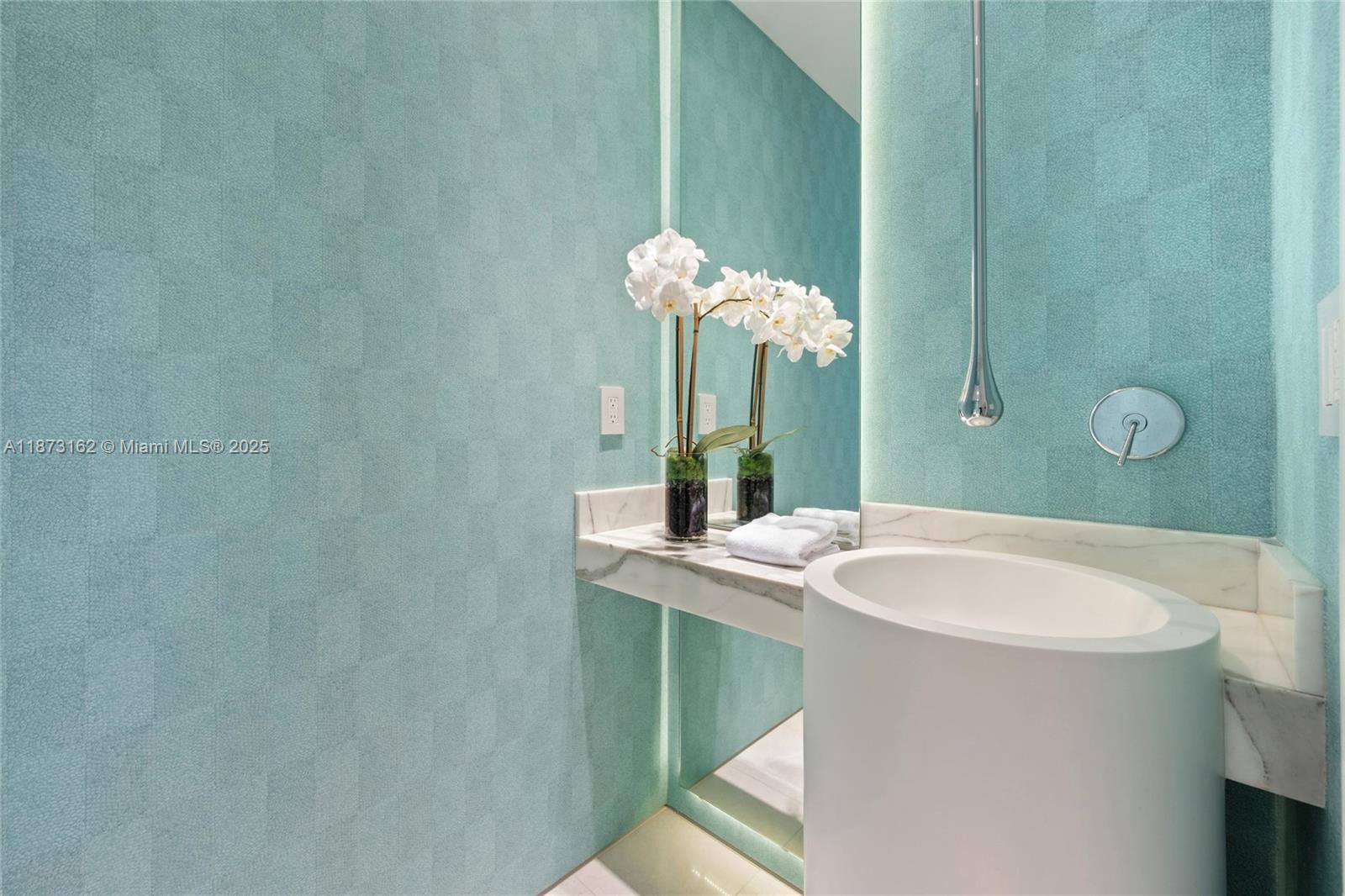 OCEANSIDE @ FISHER ISL CO - Residential