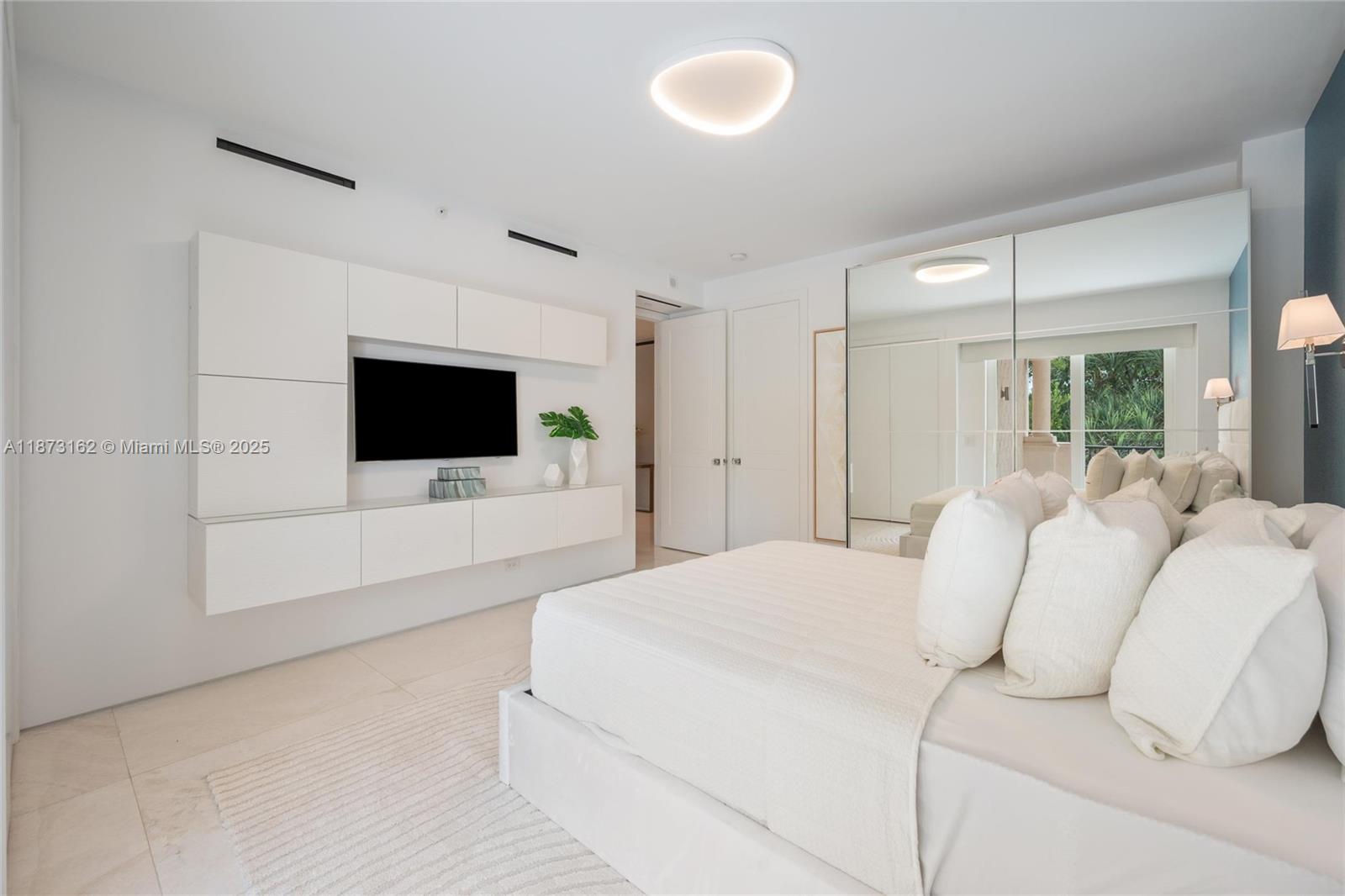 OCEANSIDE @ FISHER ISL CO - Residential