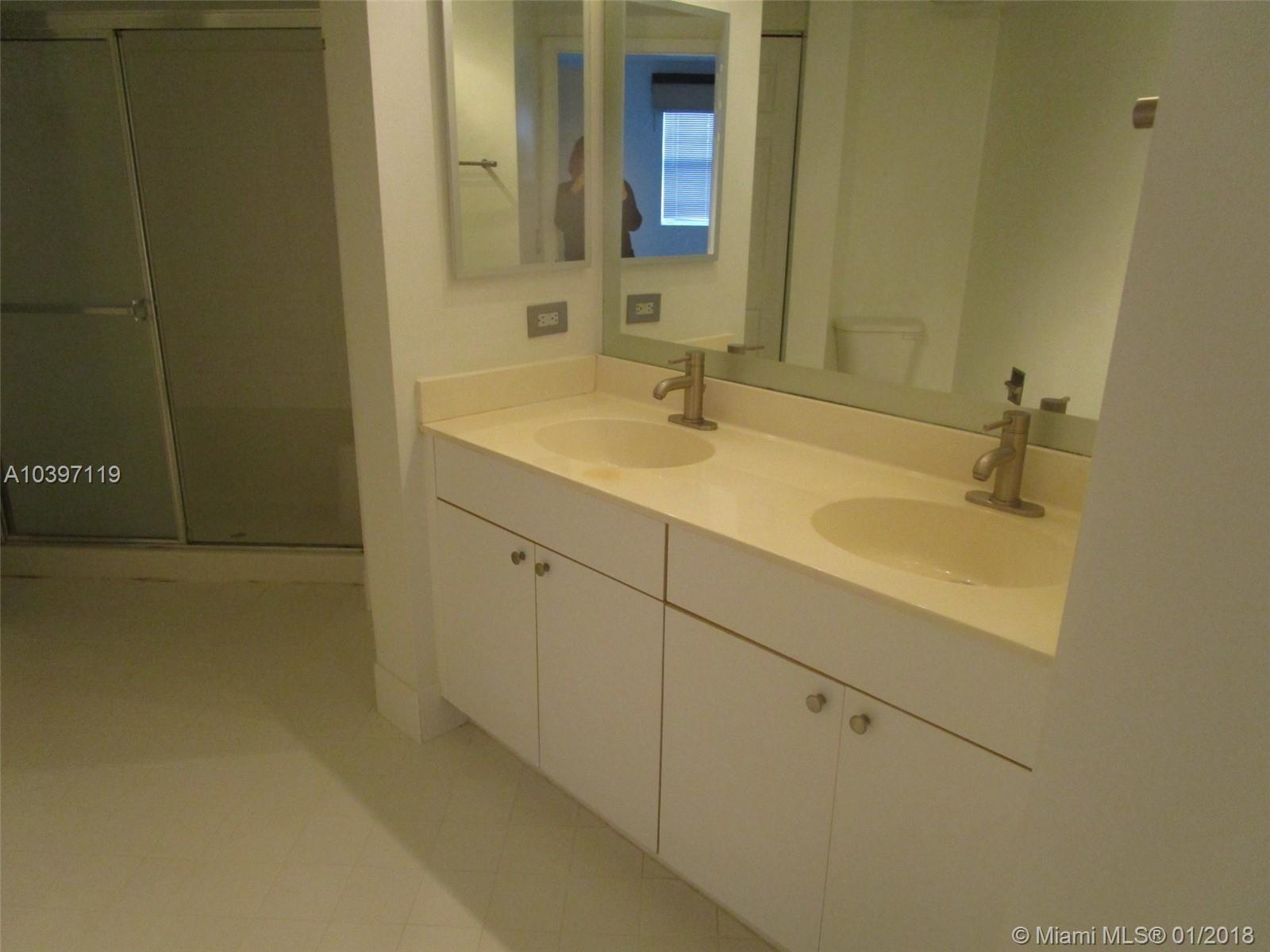 Porto Bellagio Condo - Residential Lease