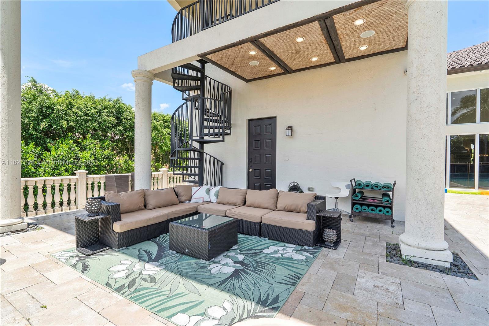 CHURCH STREET PLAT - Residential Lease