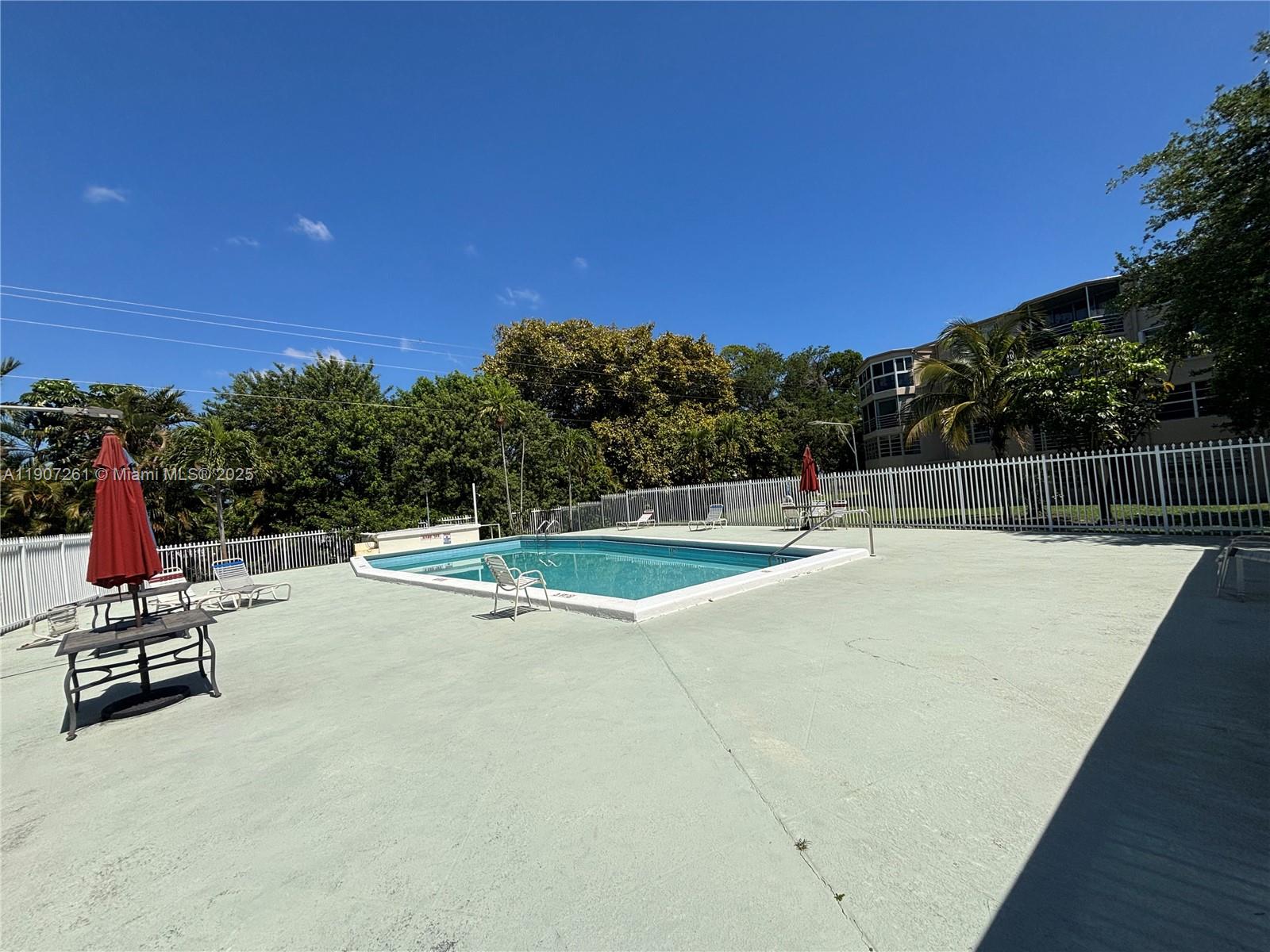 ROLLING GREEN CONDO C - Residential