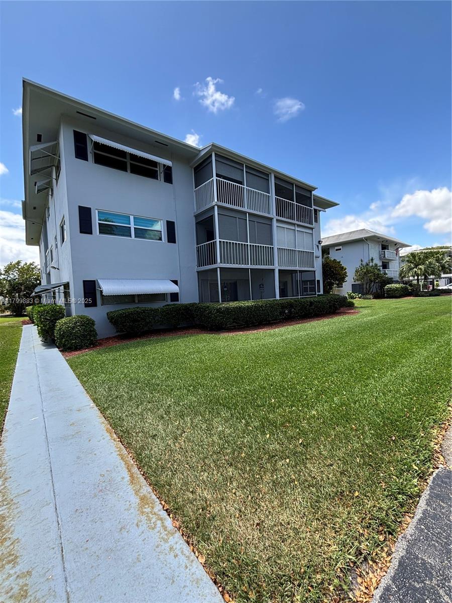940 Hillcrest Ct 112
