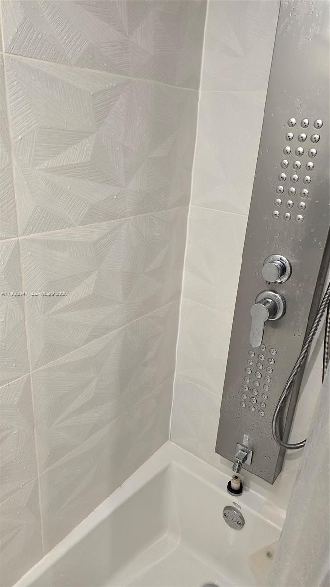 OLYMPUS CONDO PHASE - Residential