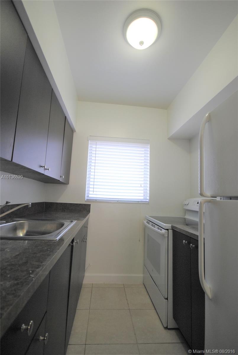 ALTOS DEL MAR NO 3 - Residential Lease