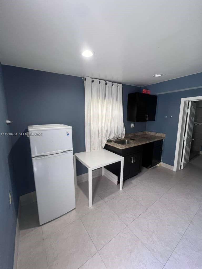 BREEZYWAY MANOR ADD - Residential Lease