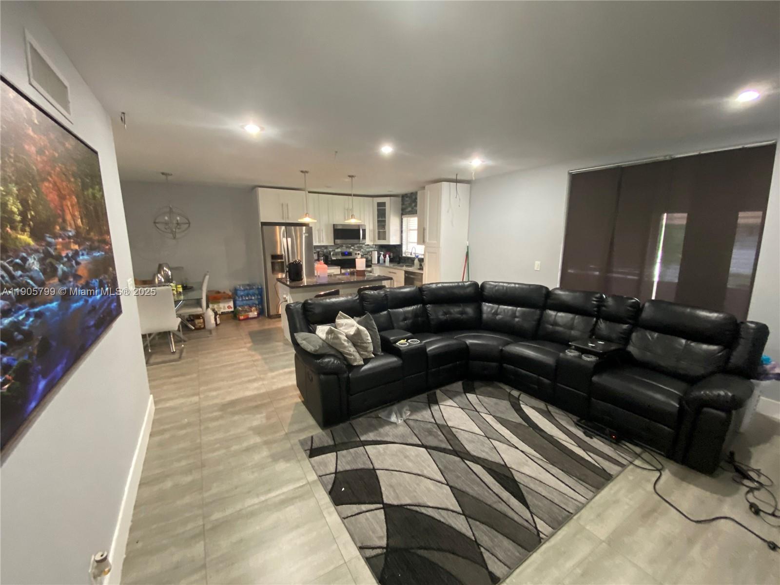 CORAL PINE CONDO 1 - Residential Lease