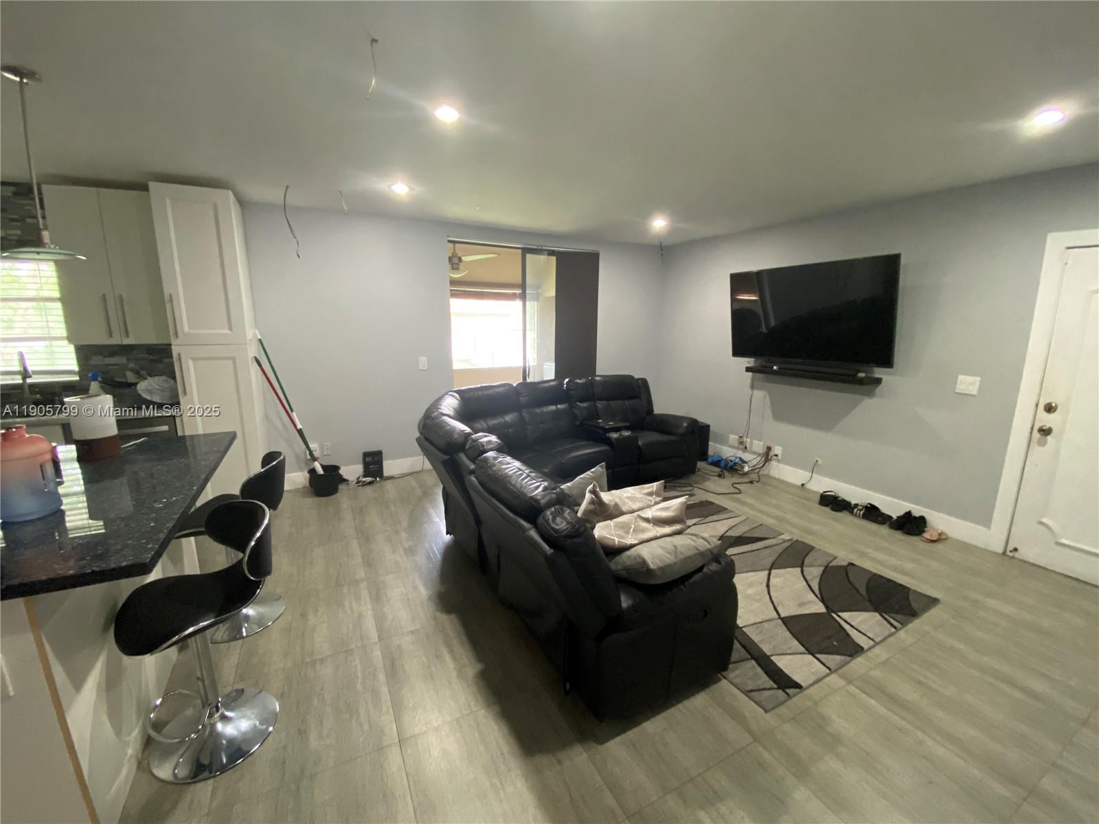 CORAL PINE CONDO 1 - Residential Lease