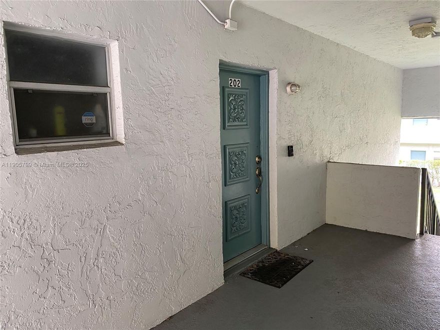 Beautifully remodeled 2-bedroom, 2-bath end-unit condo on the 2nd floor. Enjoy the convenience of a freshly painted community. Perfectly located near top-rated schools, shopping, dining, and entertainment, this move-in-ready home combines style, comfort, and an unbeatable location—bring your clients, they’ll fall in love at first sight!