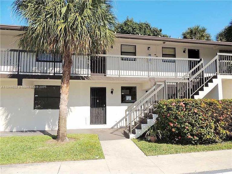 SHAKER WOODS VILLAGE - Residential Lease