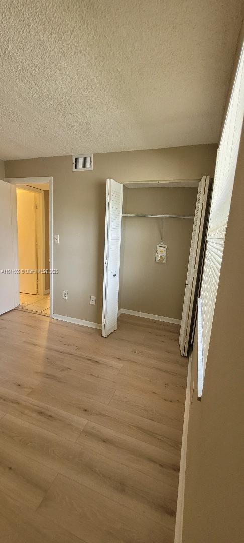 SHAKER WOODS VILLAGE - Residential Lease