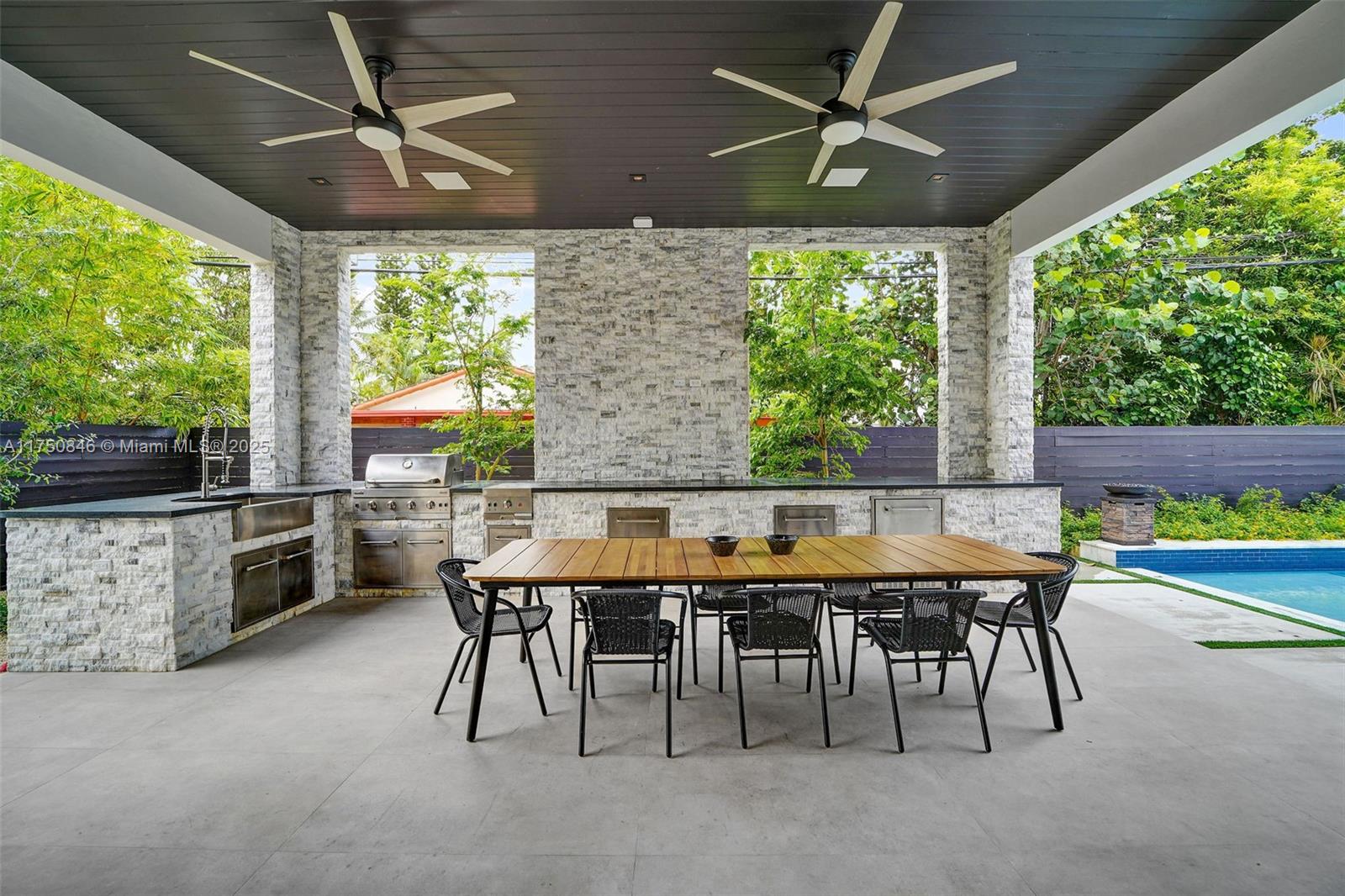 CAMNER GABLES 1ST ADDN - Residential