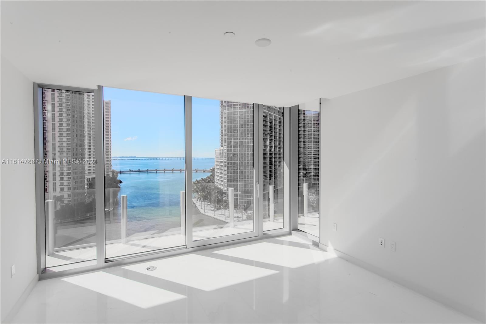 ASTON MARTIN - Residential Lease