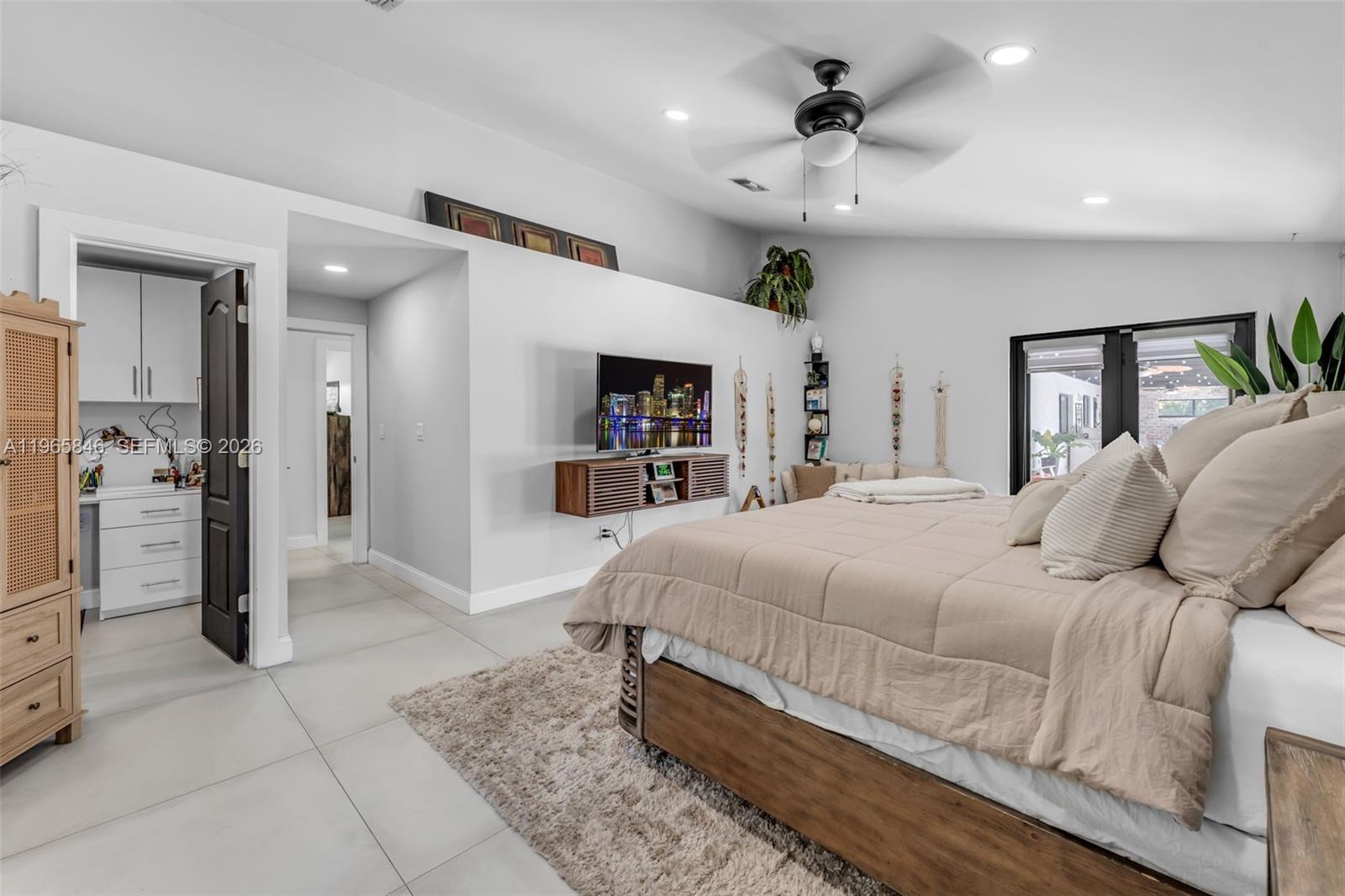 THE REDLANDS SEC 1 - Residential