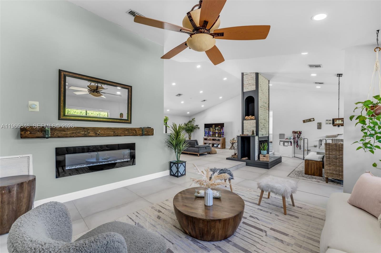 THE REDLANDS SEC 1 - Residential