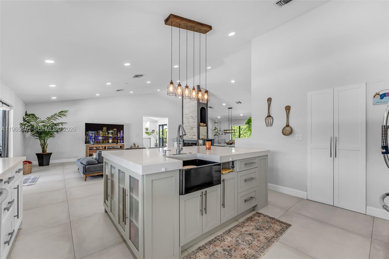 THE REDLANDS SEC 1 - Residential