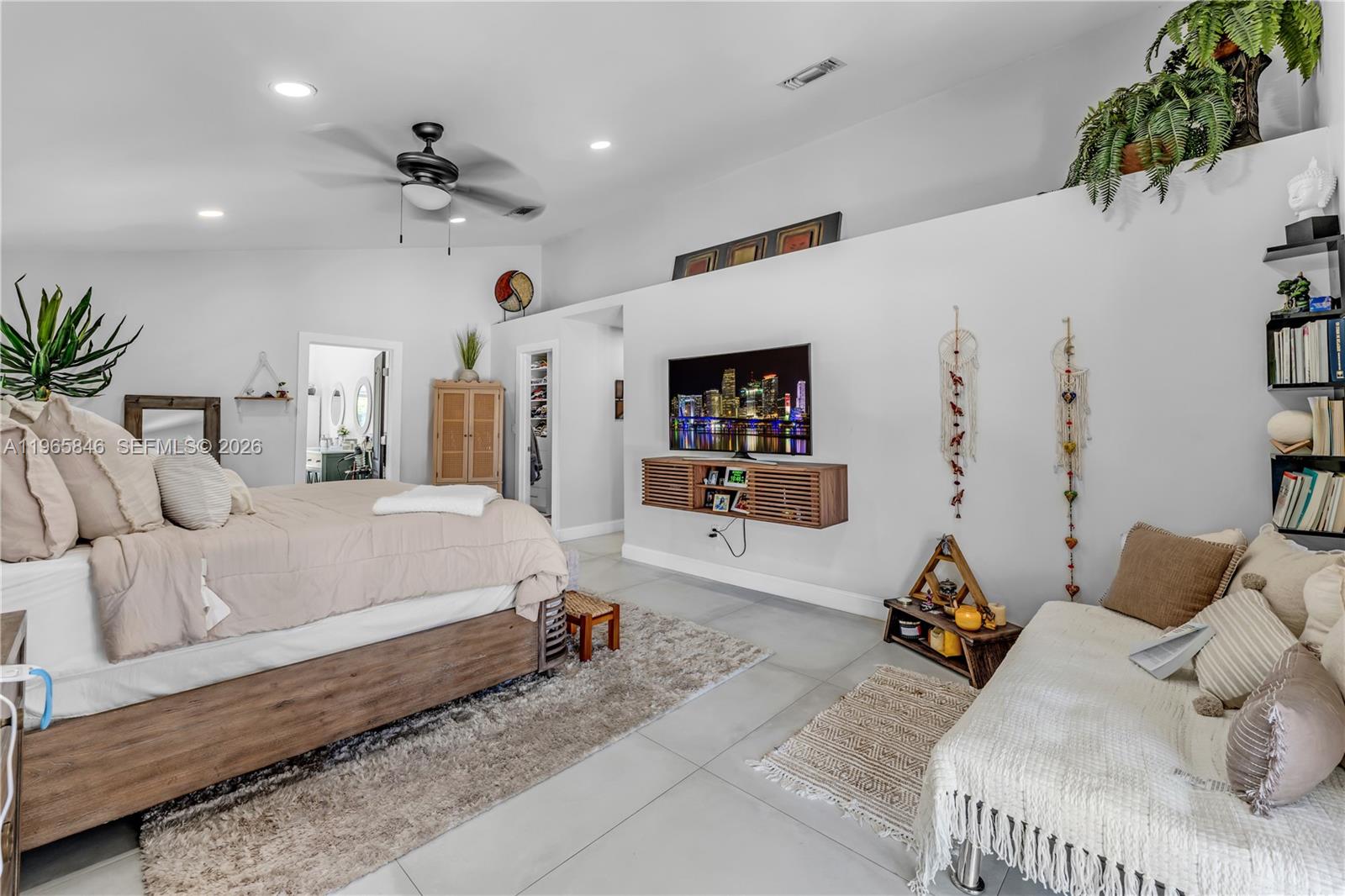 THE REDLANDS SEC 1 - Residential