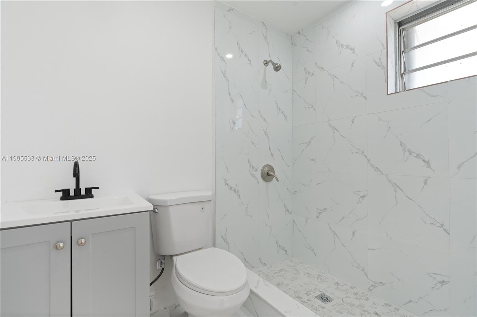 MIAMI GARDENS ESTATES SEC - Residential