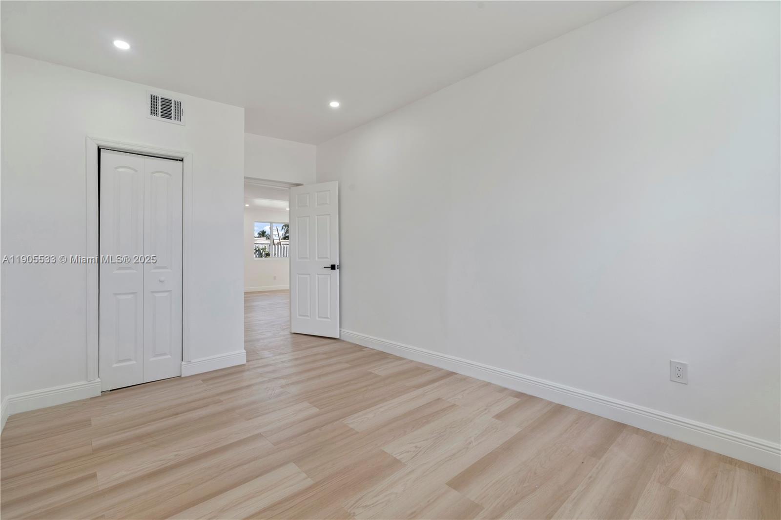 MIAMI GARDENS ESTATES SEC - Residential