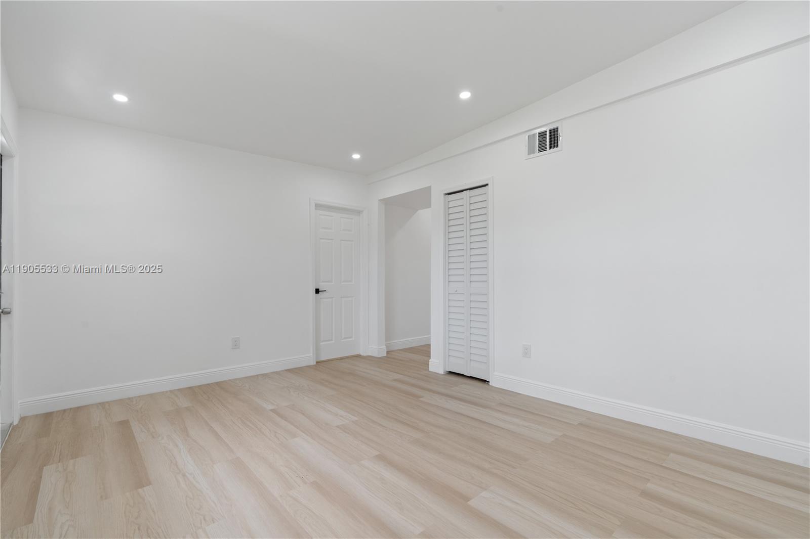 MIAMI GARDENS ESTATES SEC - Residential