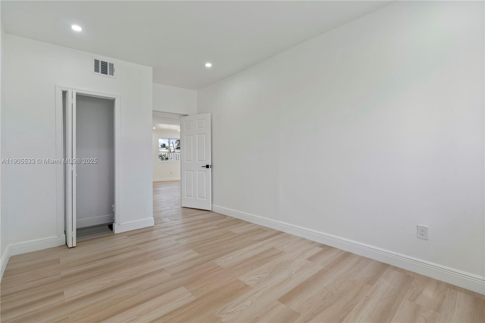 MIAMI GARDENS ESTATES SEC - Residential