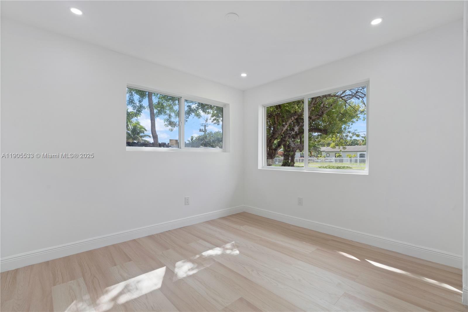 MIAMI GARDENS ESTATES SEC - Residential