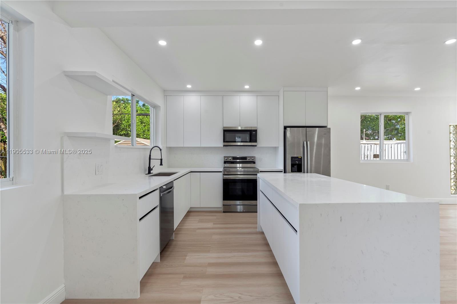 MIAMI GARDENS ESTATES SEC - Residential