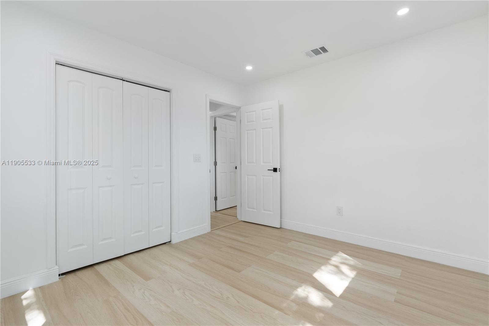 MIAMI GARDENS ESTATES SEC - Residential