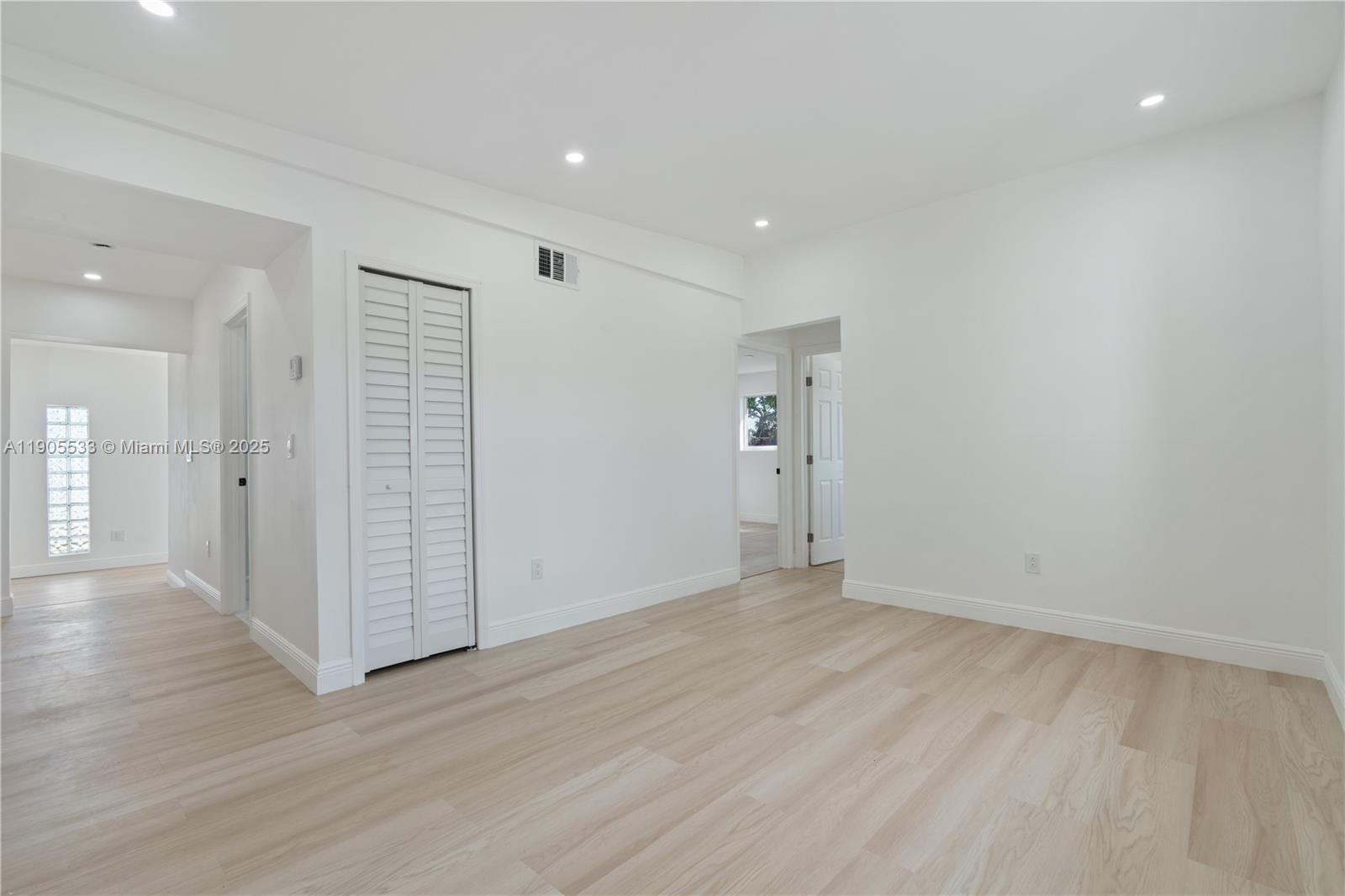 MIAMI GARDENS ESTATES SEC - Residential