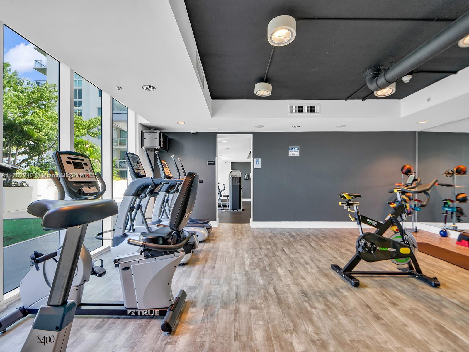 TERRAZAS RIVERPARK VILLAG - Residential