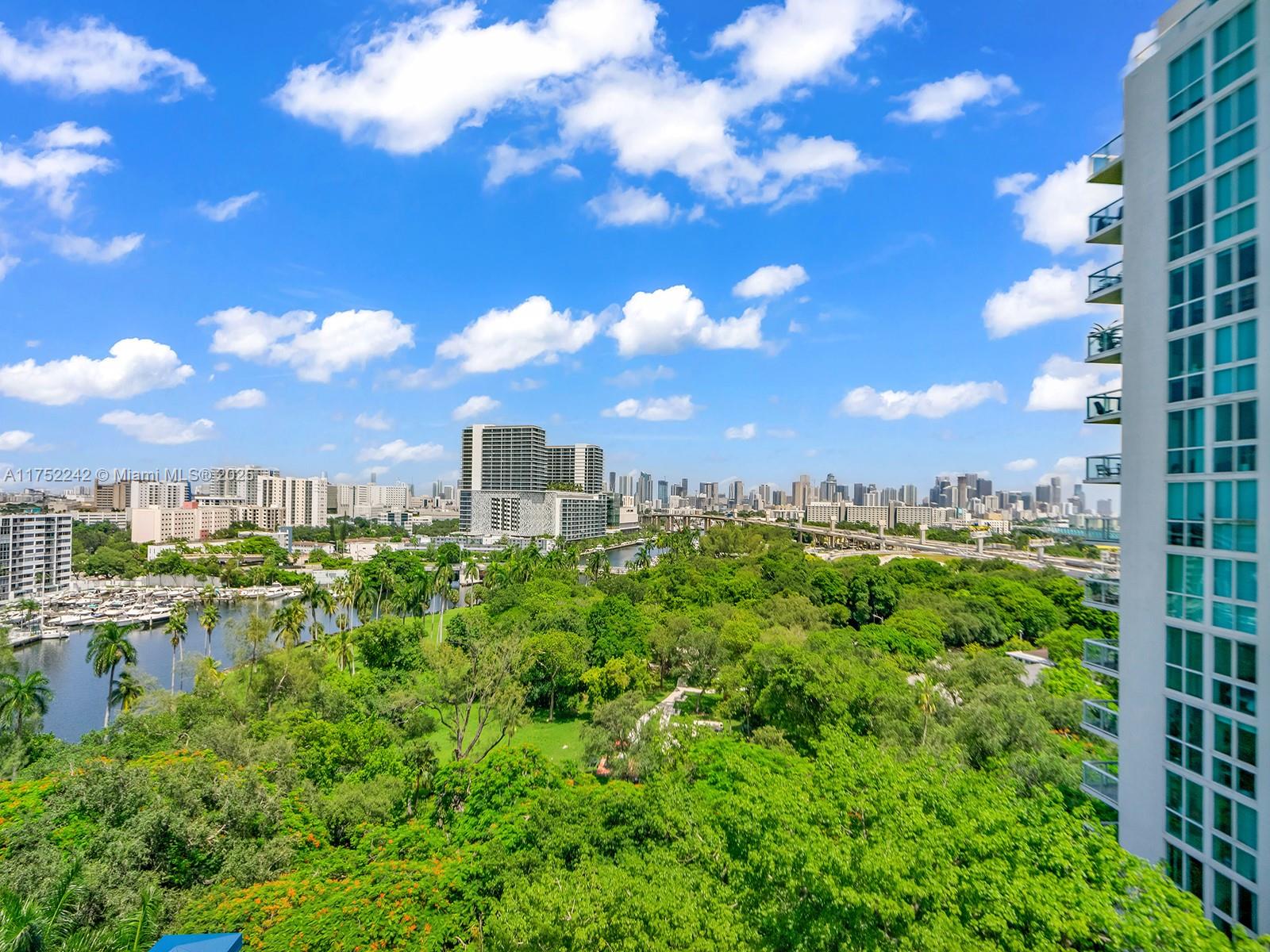 TERRAZAS RIVERPARK VILLAG - Residential