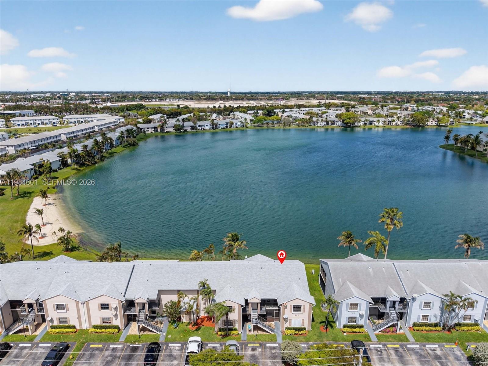 LAKESHORE CONDO 6 - Residential