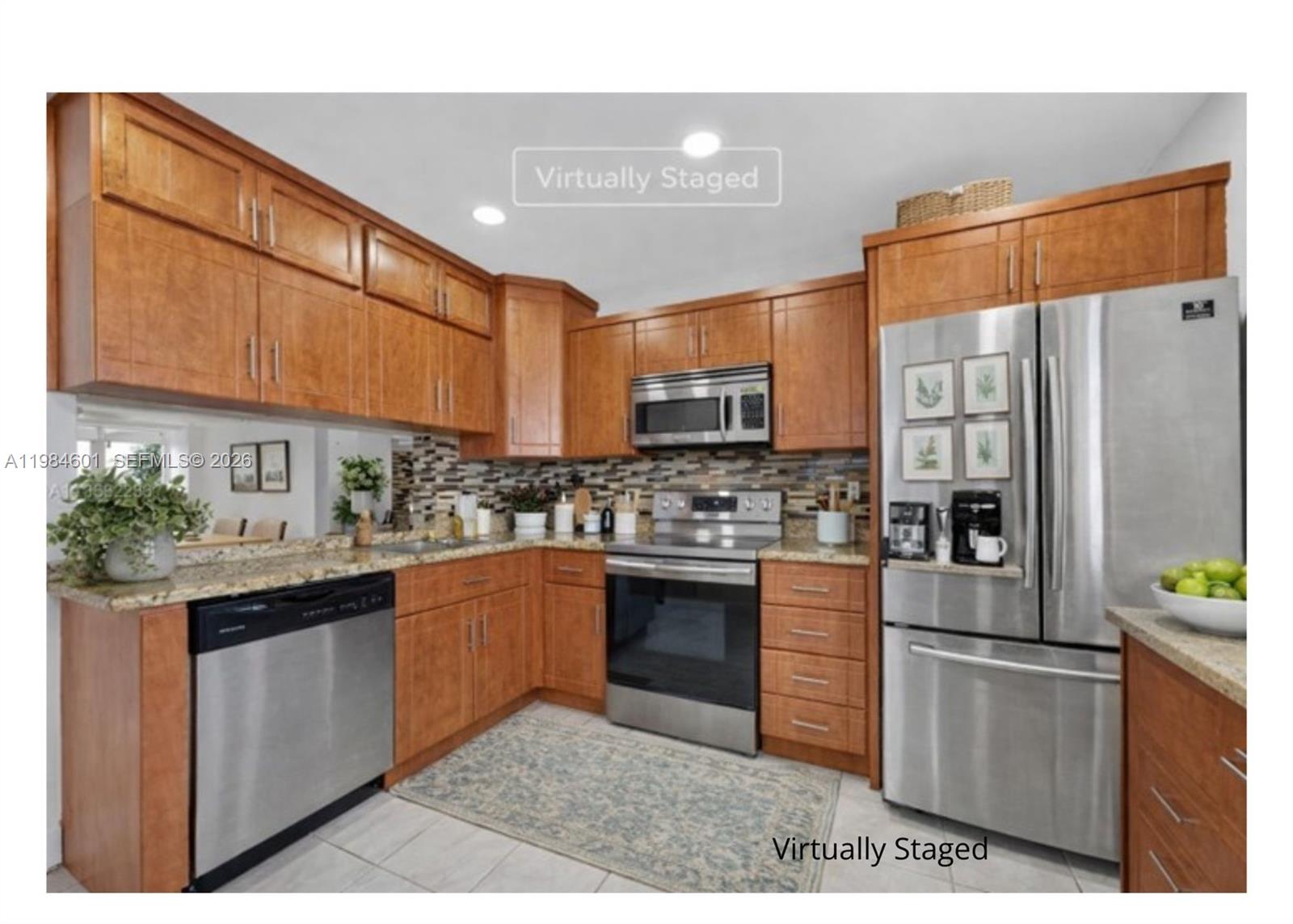 LAKESHORE CONDO 6 - Residential