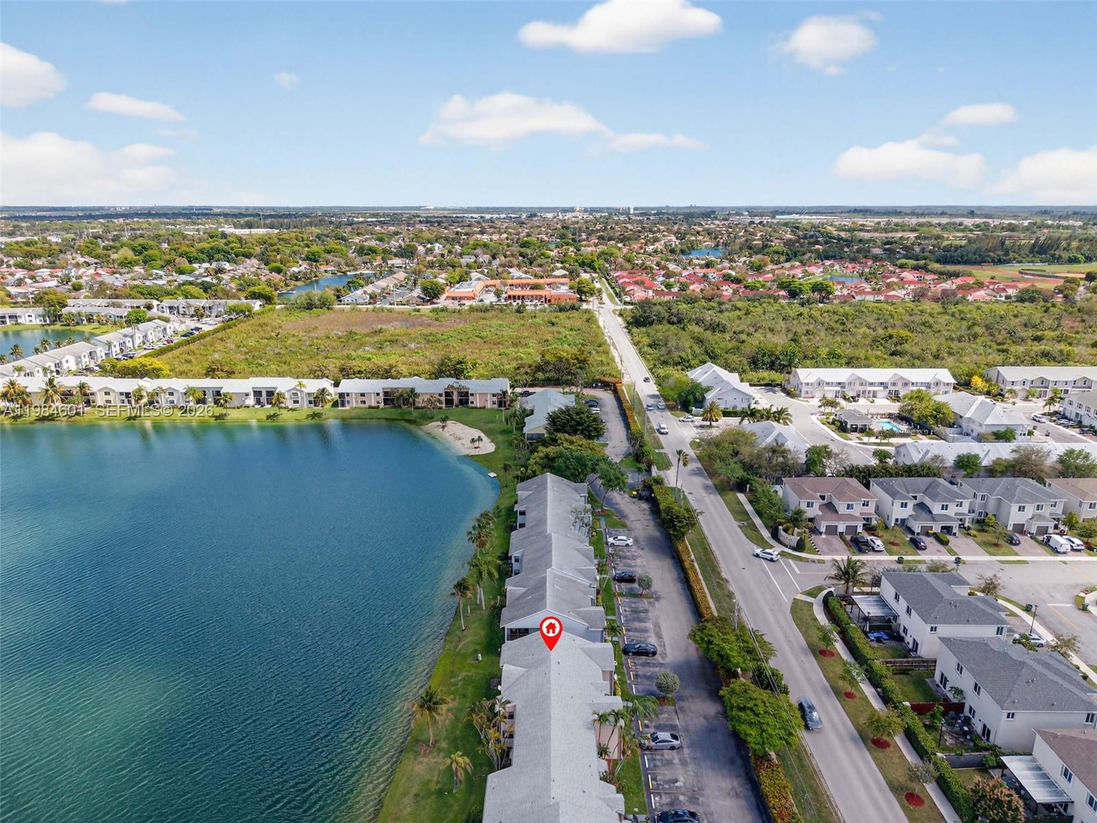 LAKESHORE CONDO 6 - Residential