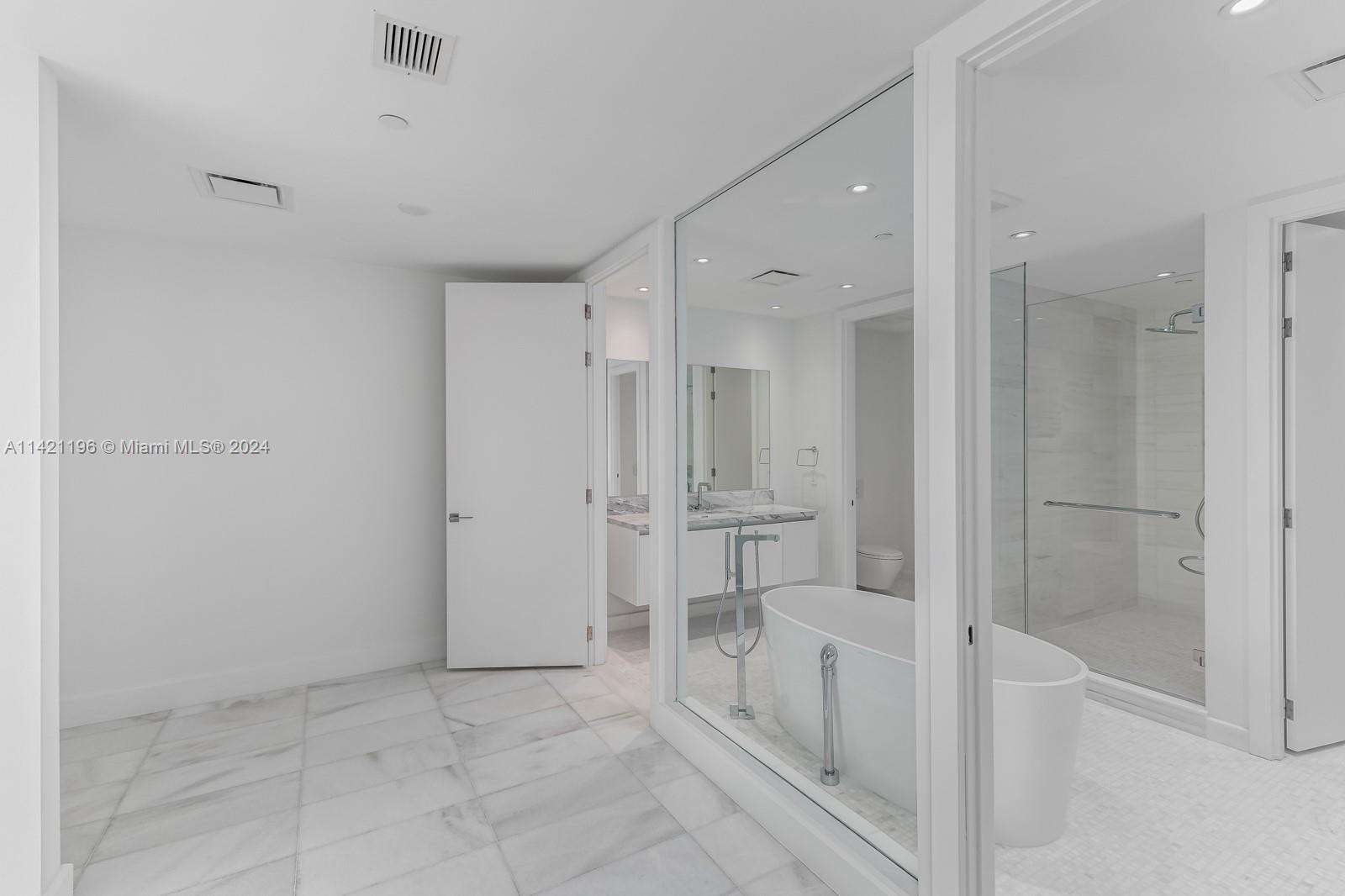 Missoni Baia Condominium - Residential