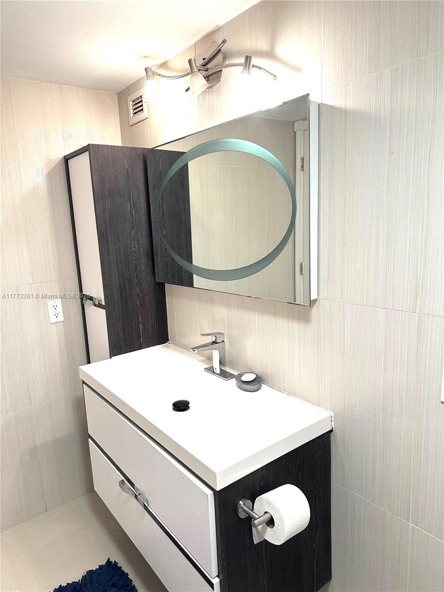 GOLDEN HORN SOUTH CONDO - Residential