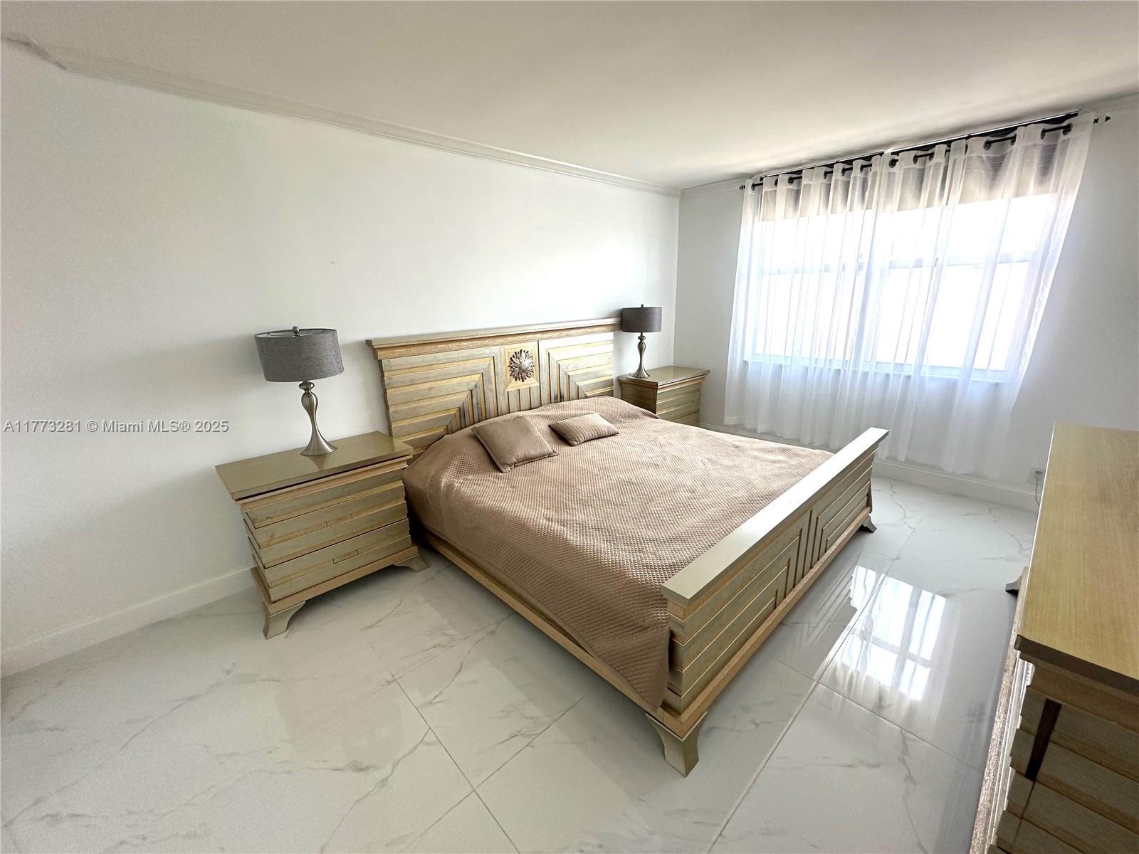 GOLDEN HORN SOUTH CONDO - Residential