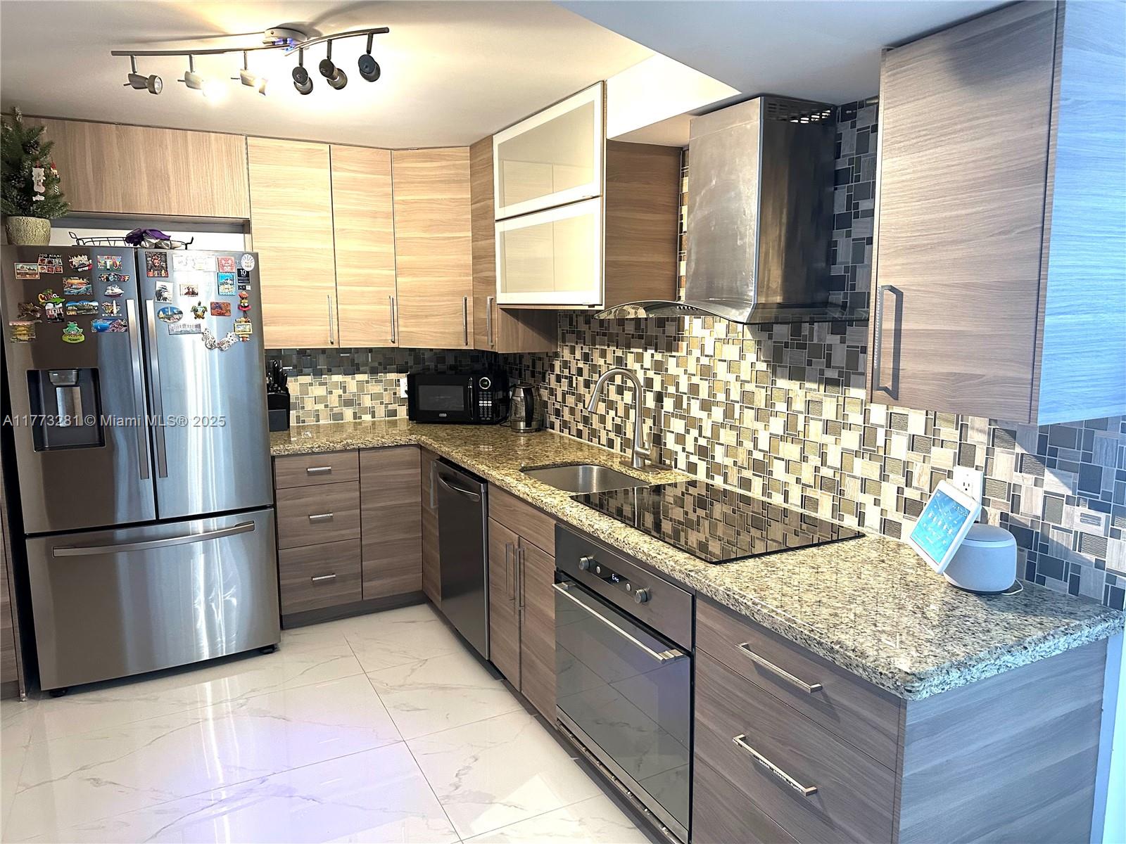 GOLDEN HORN SOUTH CONDO - Residential