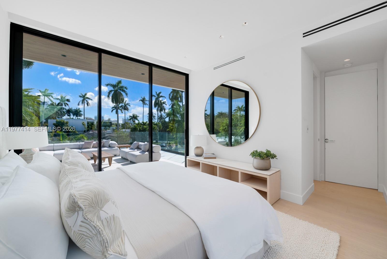 SUNSET ISLANDS-ISLAND NO - Residential