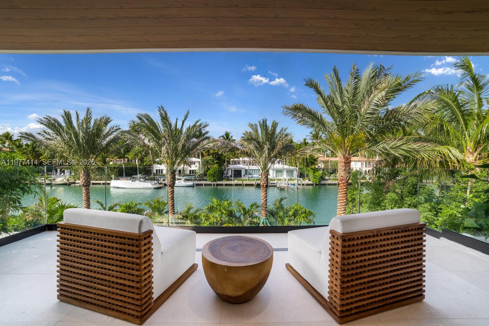 SUNSET ISLANDS-ISLAND NO - Residential