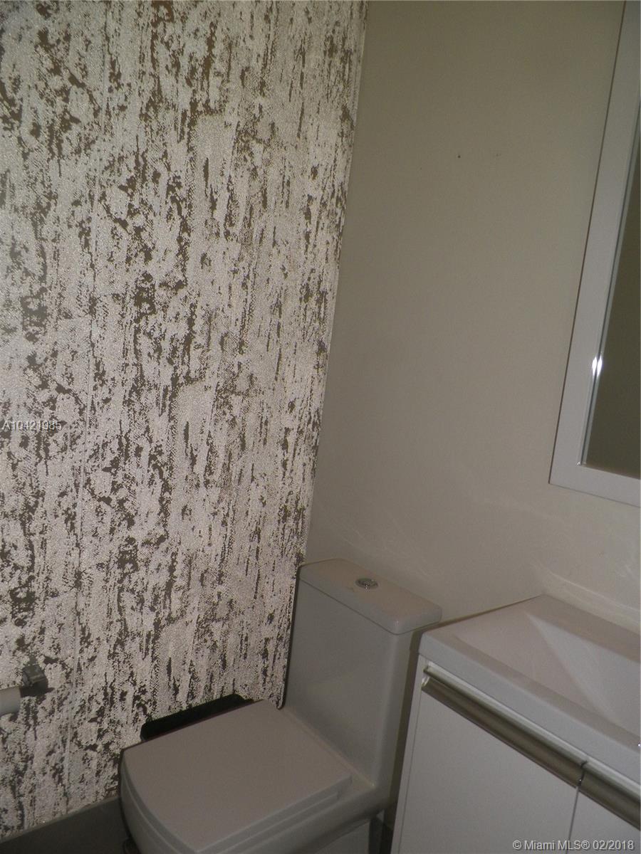 LANDMARK AT DORAL - Residential Lease