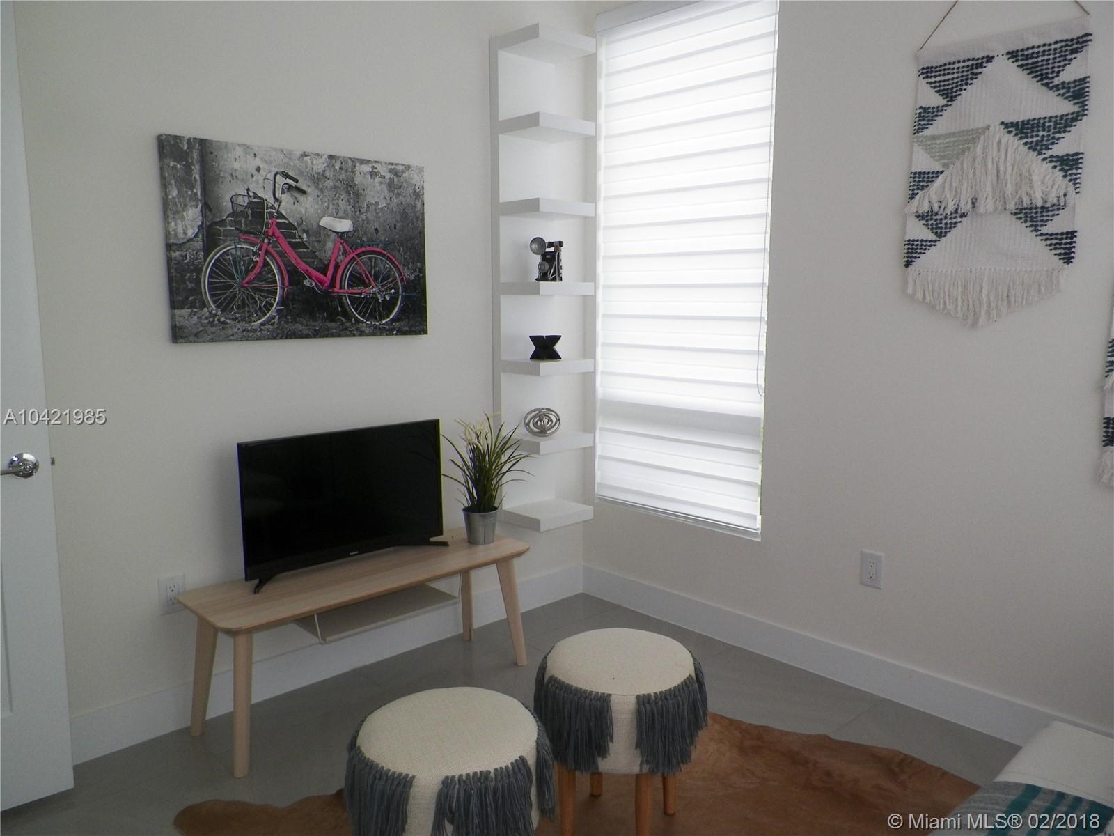 LANDMARK AT DORAL - Residential Lease