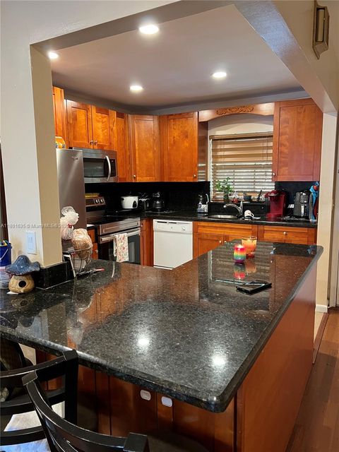 3361 NW 85th Ave 307 Coral Springs FL 33065