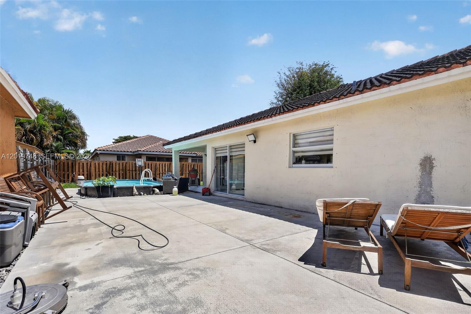 SPANISH LAKES 1ST ADDN - Residential